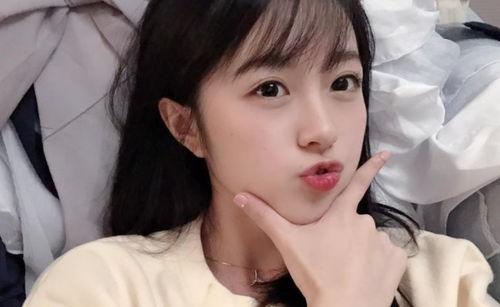 抖音宋慧乔吃瓜事件视频,揭秘明星幕后生活片段